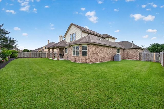 732 Somerset Landing Lane, League City, TX 77573