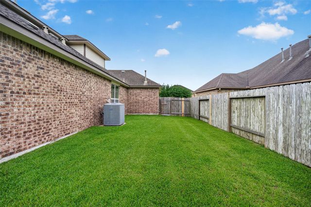 732 Somerset Landing Lane, League City, TX 77573