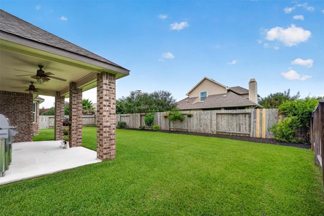 732 Somerset Landing Lane, League City, TX 77573