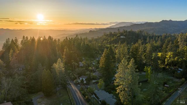 541 Sunset Dr, Angwin, CA 94508