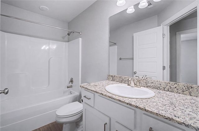 729 NW 64th Avenue, Bentonville, AR 72713