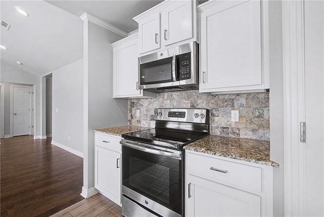 729 NW 64th Avenue, Bentonville, AR 72713