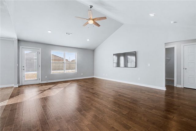 729 NW 64th Avenue, Bentonville, AR 72713