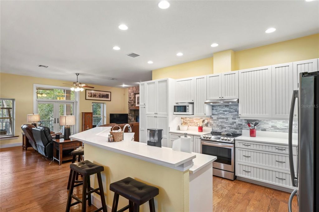 Image 15 of property listing at 3431 RIDERWOOD DR, Dade City, FL 33523