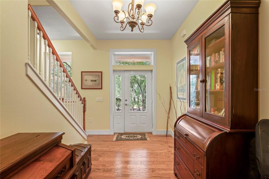 Image 6 of property listing at 3431 RIDERWOOD DR, Dade City, FL 33523