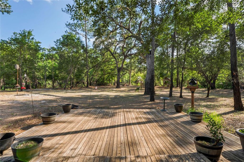 Image 52 of property listing at 3431 RIDERWOOD DR, Dade City, FL 33523