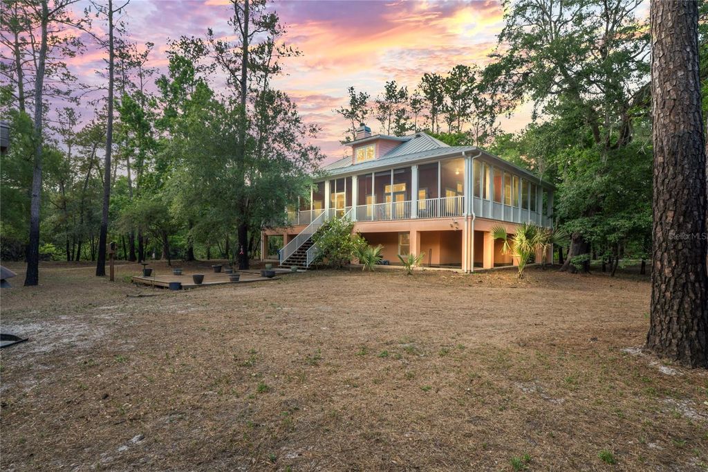 Image 53 of property listing at 3431 RIDERWOOD DR, Dade City, FL 33523