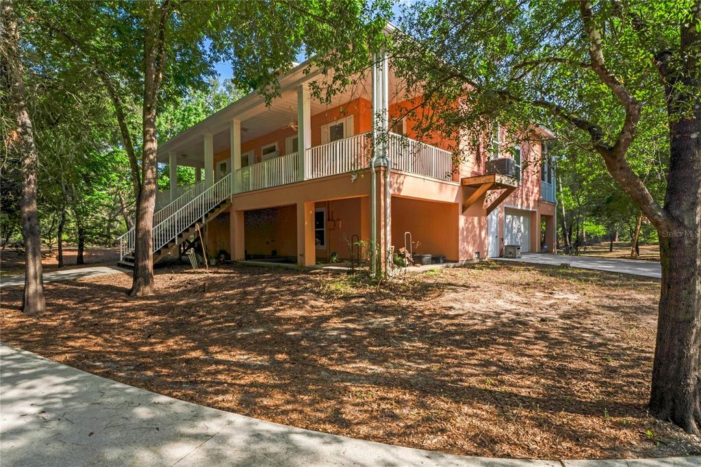 Image 55 of property listing at 3431 RIDERWOOD DR, Dade City, FL 33523