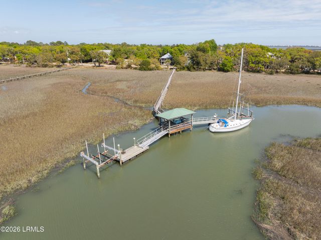 77 Inglewood Circle, St. Helena Island, SC 29920