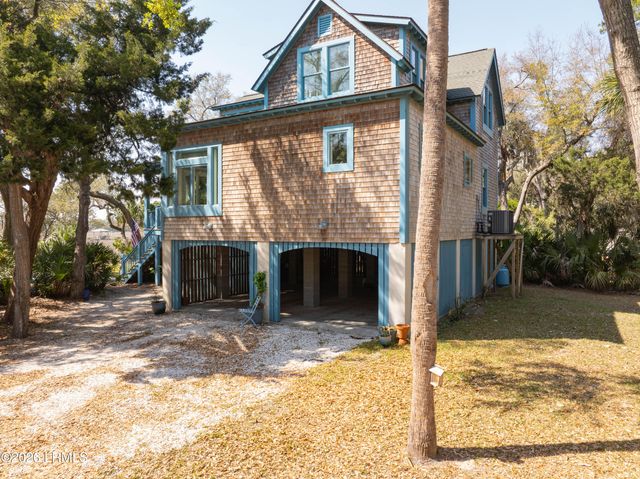 77 Inglewood Circle, St. Helena Island, SC 29920