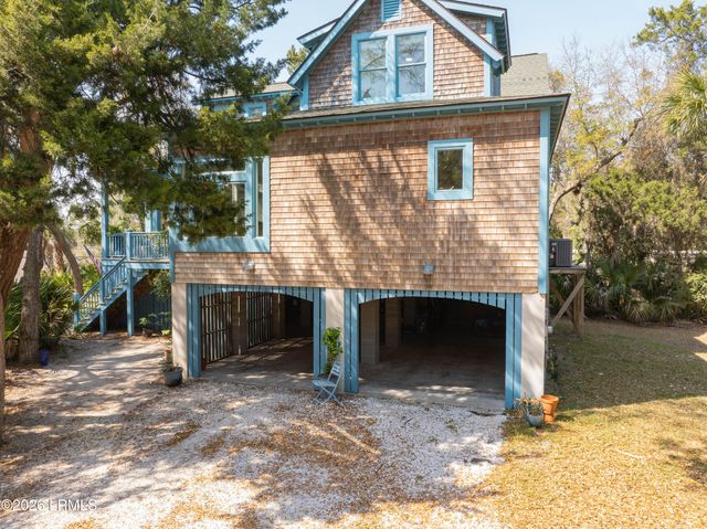 77 Inglewood Circle, St. Helena Island, SC 29920