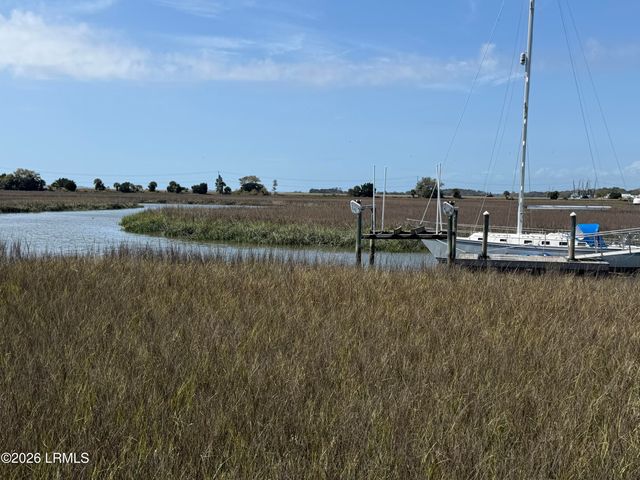 77 Inglewood Circle, St. Helena Island, SC 29920