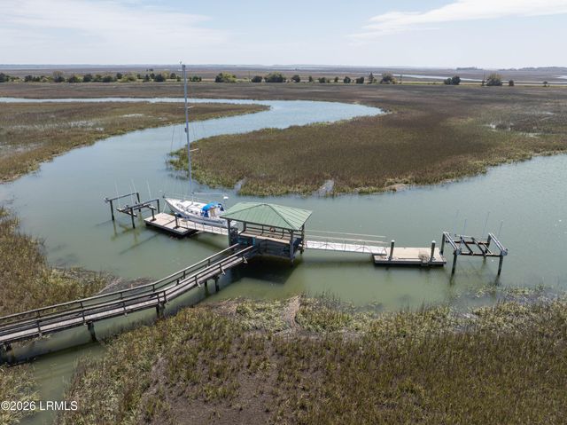 77 Inglewood Circle, St. Helena Island, SC 29920