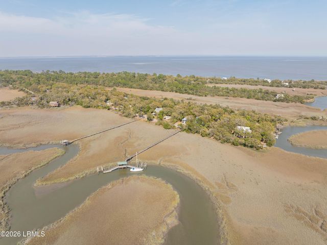 77 Inglewood Circle, St. Helena Island, SC 29920