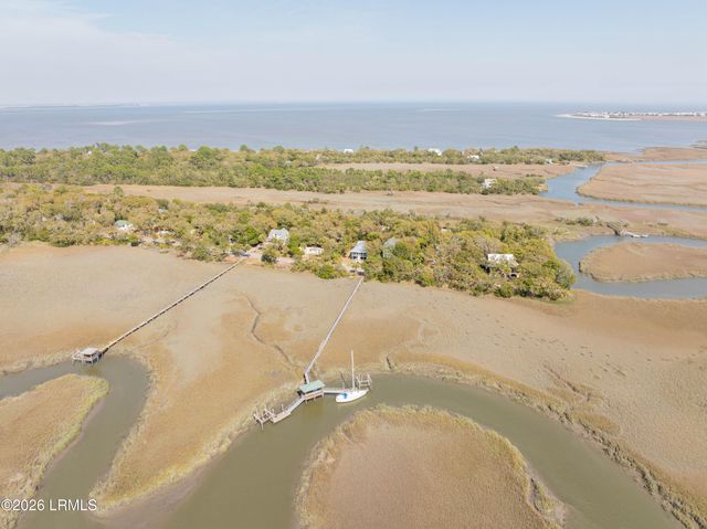 77 Inglewood Circle, St. Helena Island, SC 29920