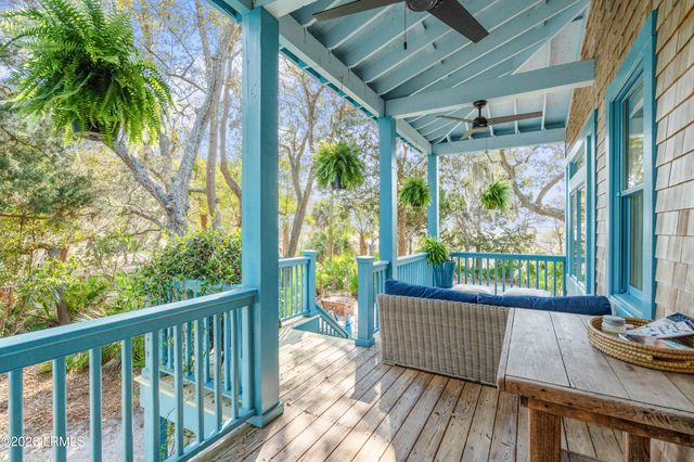 77 Inglewood Circle, St. Helena Island, SC 29920