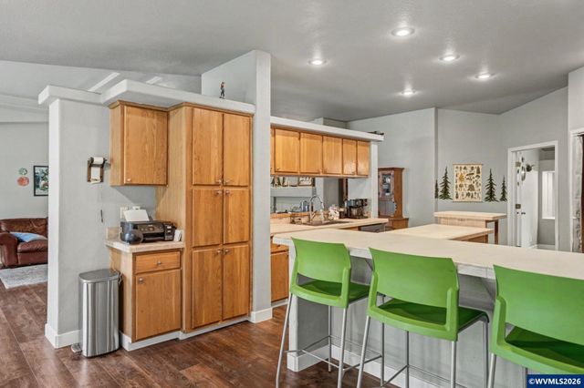 16310 Oakdale Rd, Dallas, OR 97338