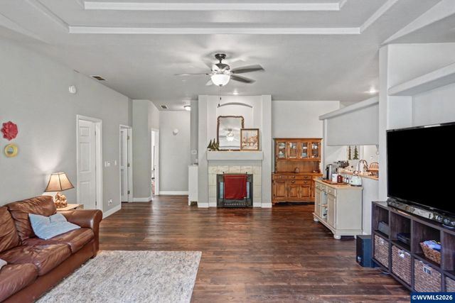 16310 Oakdale Rd, Dallas, OR 97338