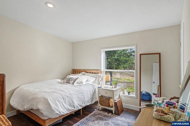 16310 Oakdale Rd, Dallas, OR 97338