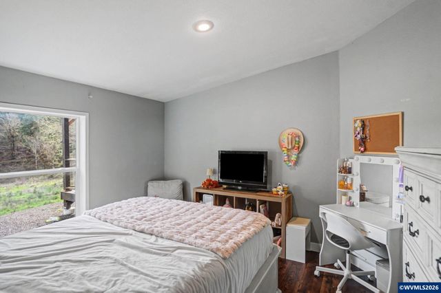 16310 Oakdale Rd, Dallas, OR 97338