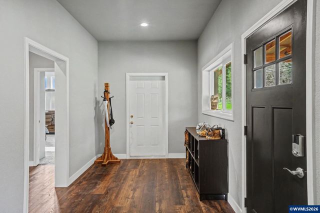 16310 Oakdale Rd, Dallas, OR 97338