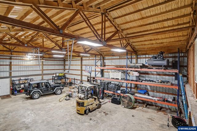 16310 Oakdale Rd, Dallas, OR 97338