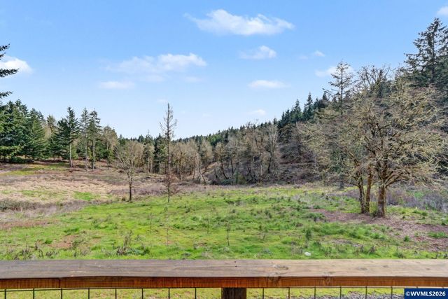 16310 Oakdale Rd, Dallas, OR 97338