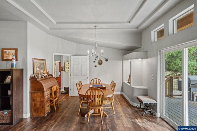 16310 Oakdale Rd, Dallas, OR 97338