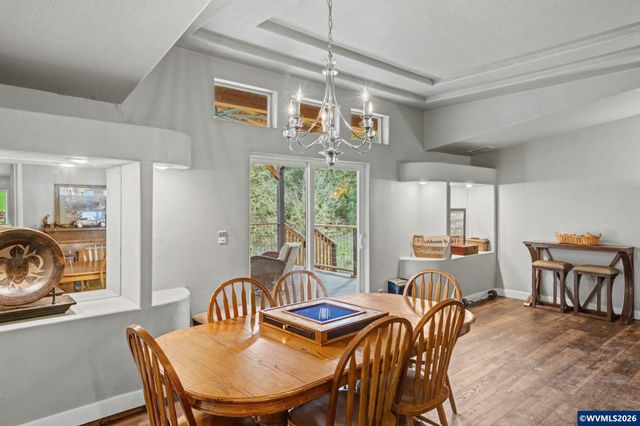 16310 Oakdale Rd, Dallas, OR 97338