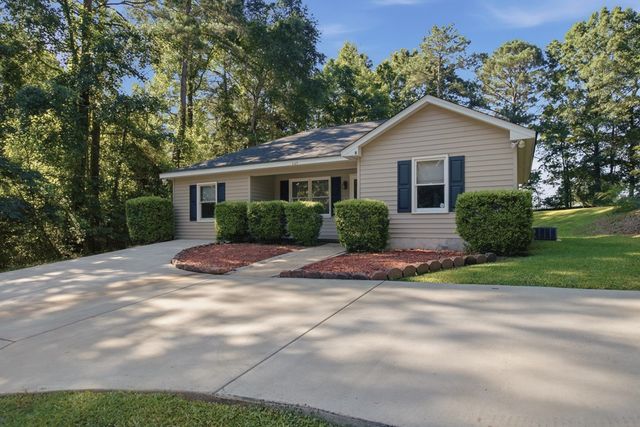 209 Waverly Circle, Waverly Hall, GA 31831