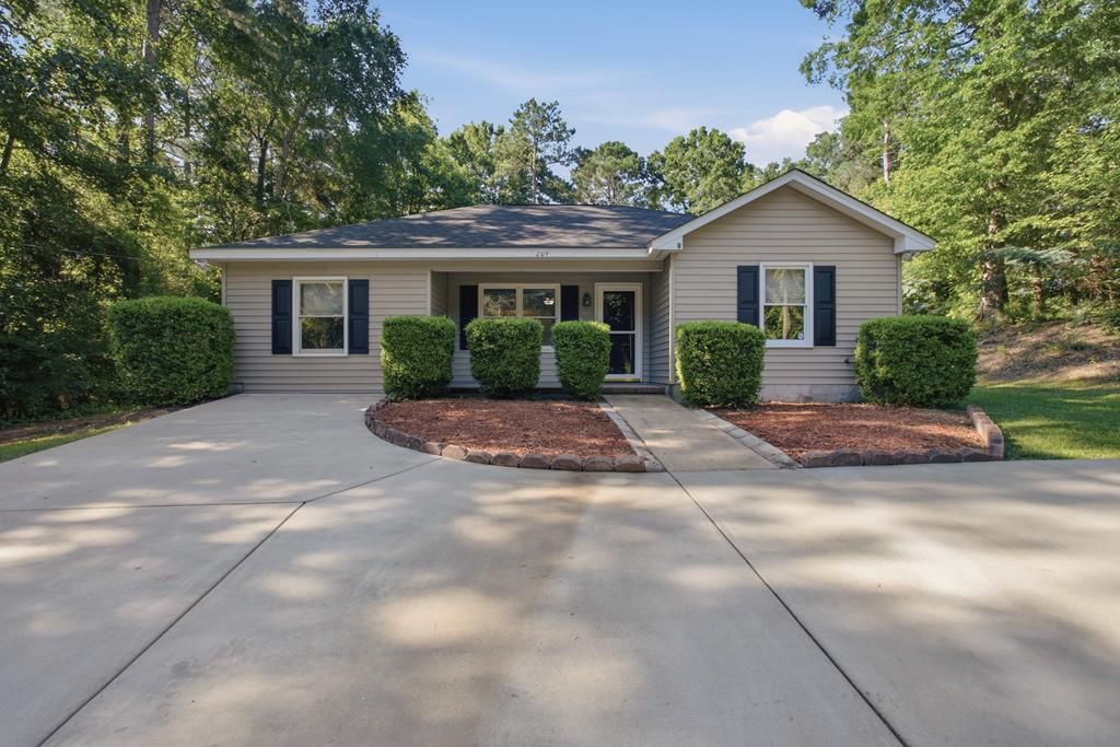 209 Waverly Circle, Waverly Hall, GA 31831