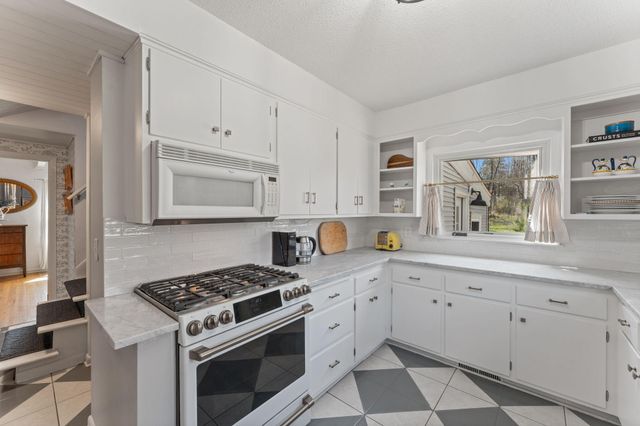 405 S Old Crystal Bay Road, Long Lake, MN 55356