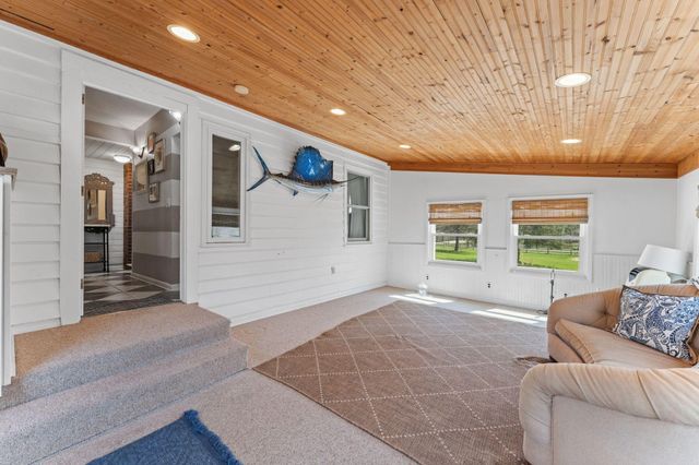 405 S Old Crystal Bay Road, Long Lake, MN 55356