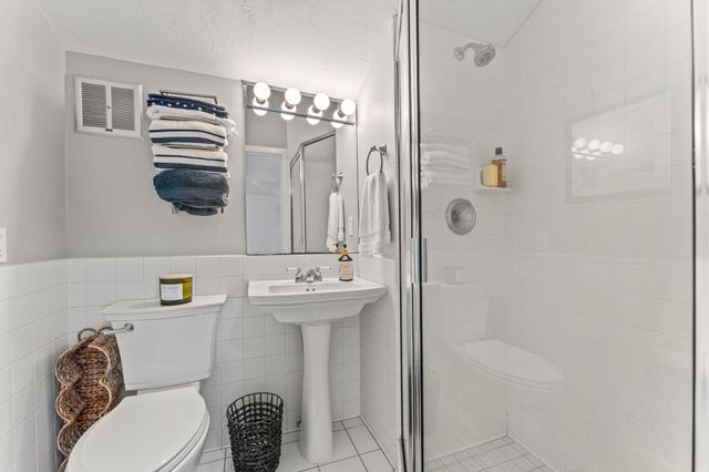 405 S Old Crystal Bay Road, Long Lake, MN 55356