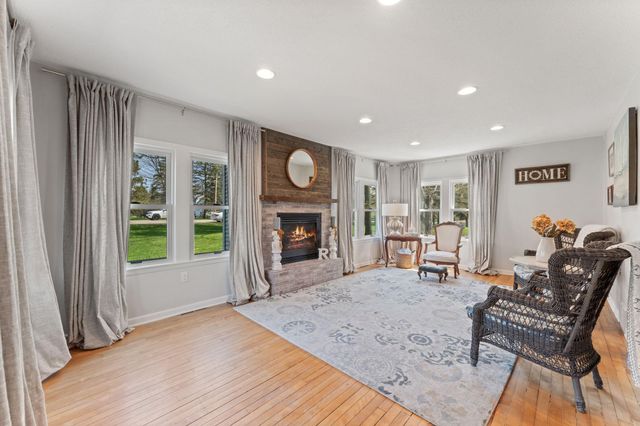 405 S Old Crystal Bay Road, Long Lake, MN 55356