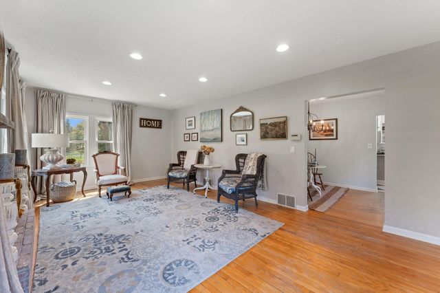 405 S Old Crystal Bay Road, Long Lake, MN 55356