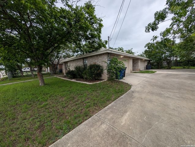 1134 MISTY ACRES DR, New Braunfels, TX 78130