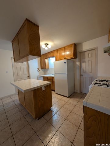 1134 MISTY ACRES DR, New Braunfels, TX 78130