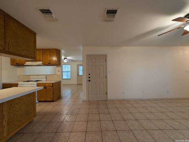 1134 MISTY ACRES DR, New Braunfels, TX 78130