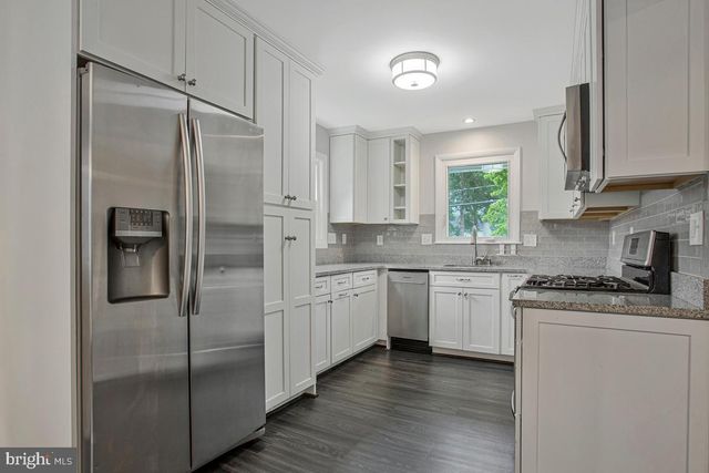 454 MANOR RD, Arnold, MD 21012