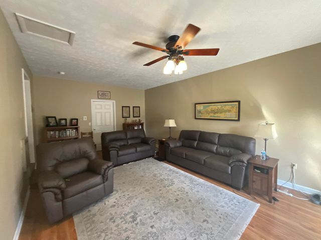 110 Cherry Lane, Burnside, KY 42519
