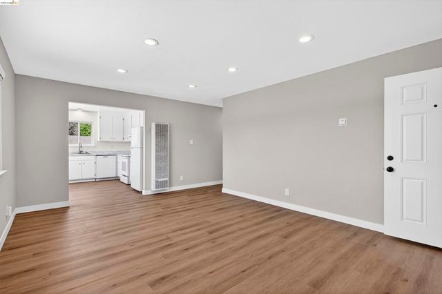 1114 S 57Th St, Richmond, CA 94804