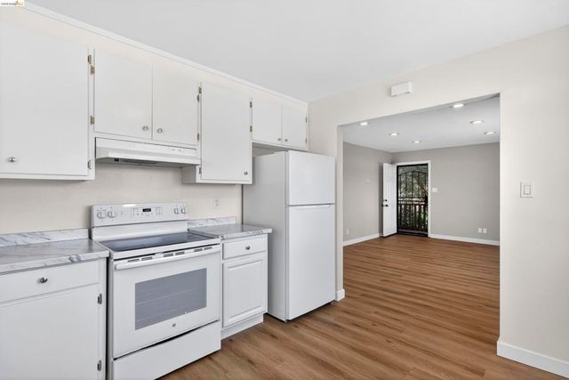 1114 S 57Th St, Richmond, CA 94804