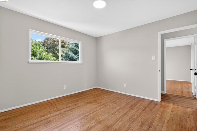 1114 S 57Th St, Richmond, CA 94804