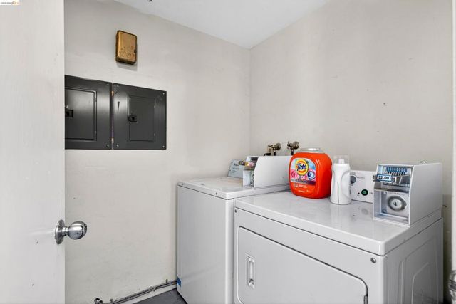 1114 S 57Th St, Richmond, CA 94804