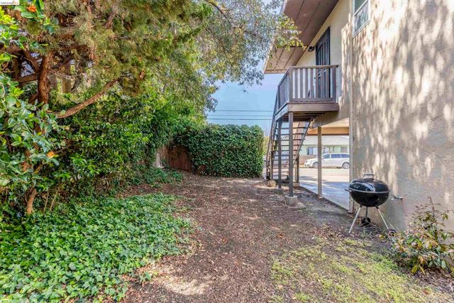1114 S 57Th St, Richmond, CA 94804