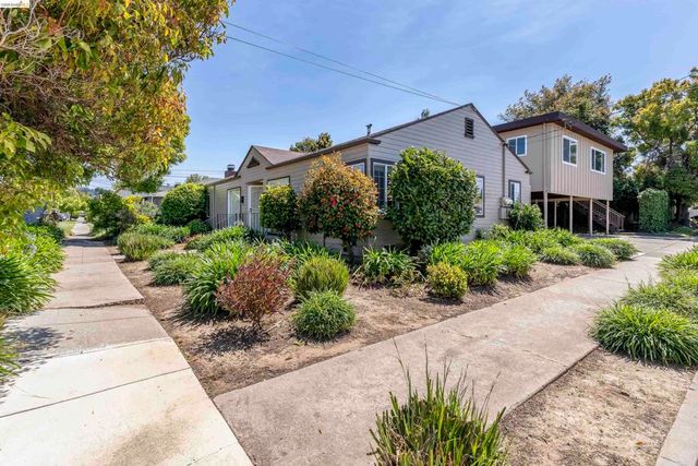 1114 S 57Th St, Richmond, CA 94804