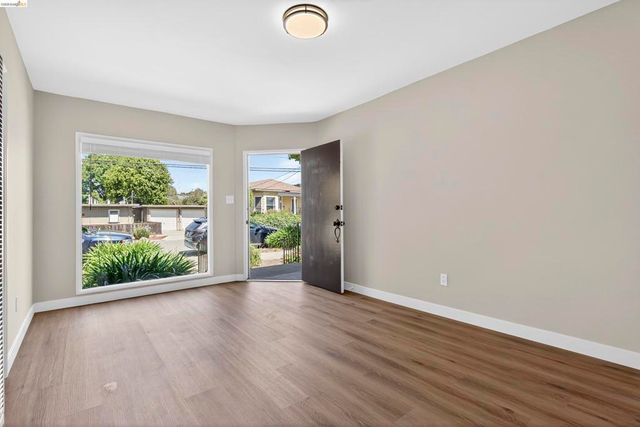 1114 S 57Th St, Richmond, CA 94804