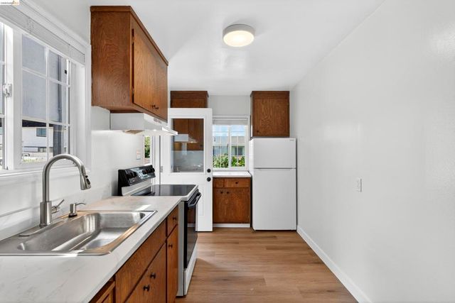 1114 S 57Th St, Richmond, CA 94804