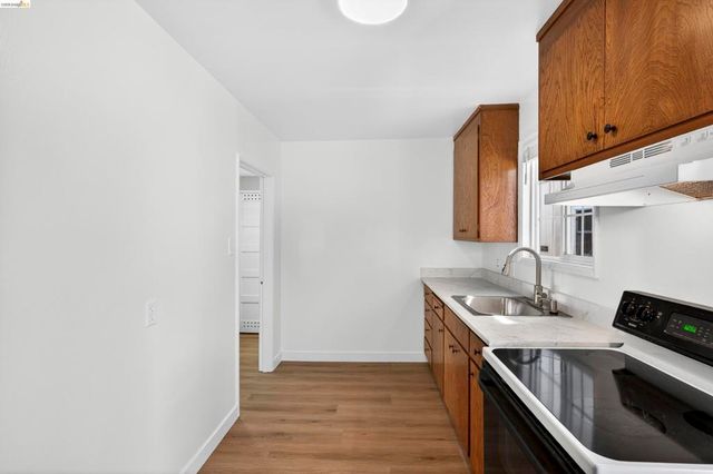 1114 S 57Th St, Richmond, CA 94804